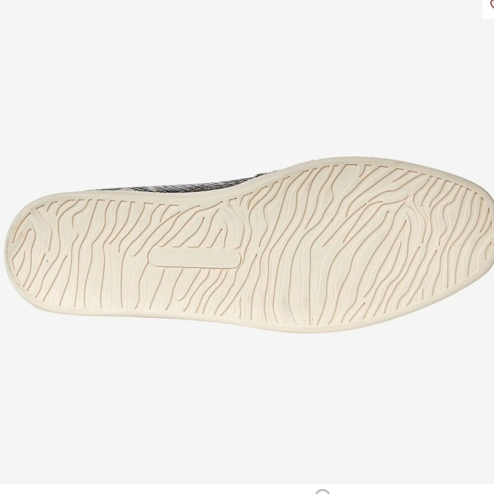 Baretraps Yannah NWOB Sz 6 Buff Slip On Sneaker - Picture 16 of 16